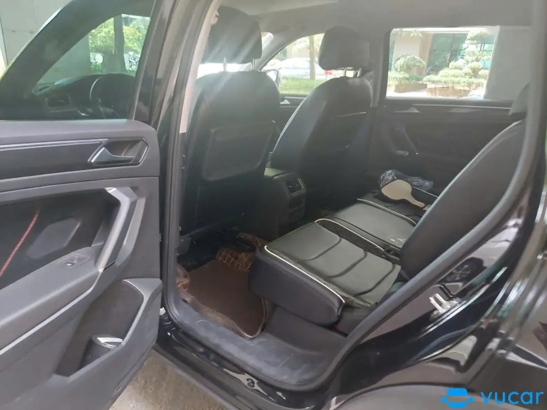 Volkswagen Tiguan Allspace 2018 - Nội thất 10