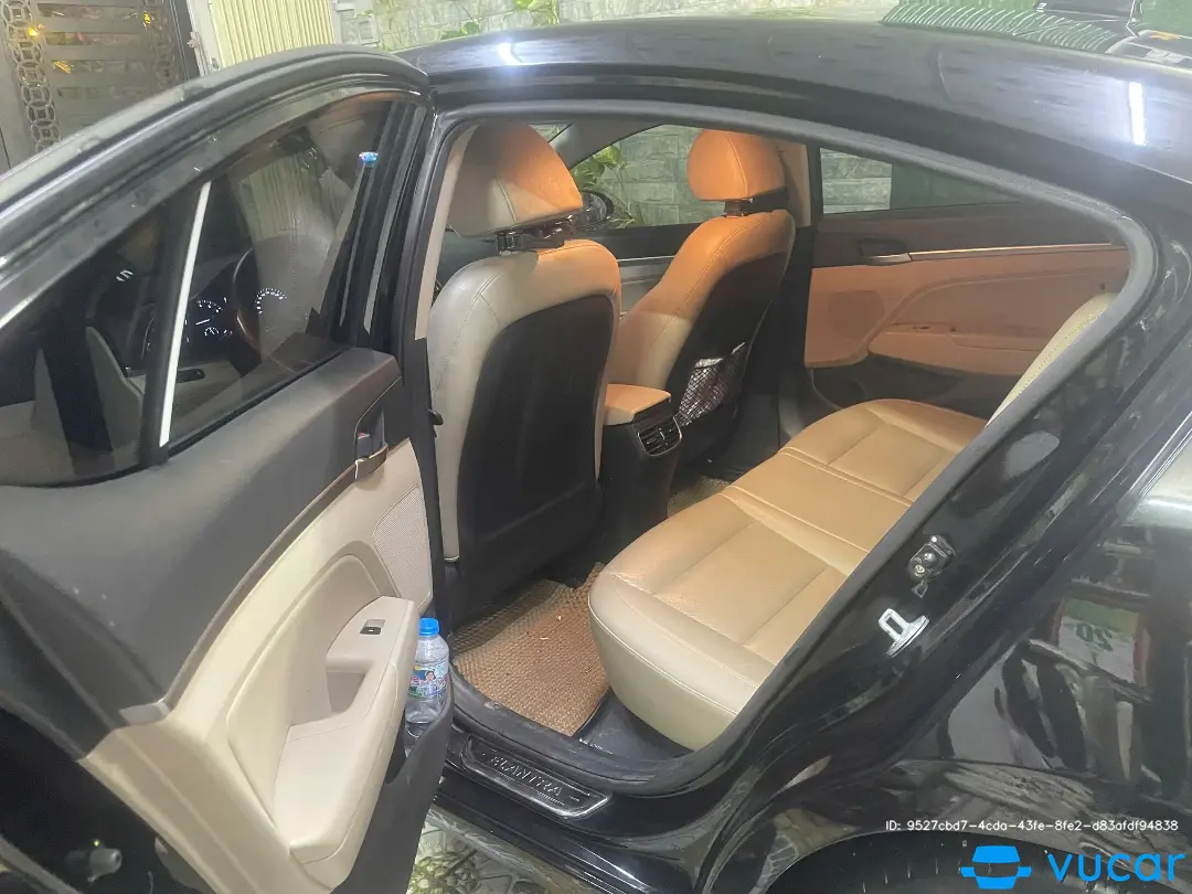 Hyundai Elantra 2.0 AT 2020 - Nội thất 2