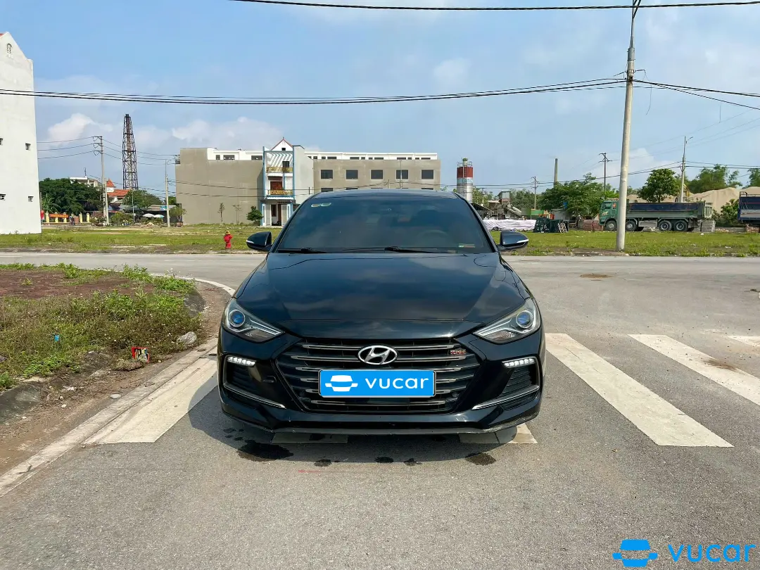 Hyundai Elantra Sport 1.6 AT 2018 - Ngoại thất 8