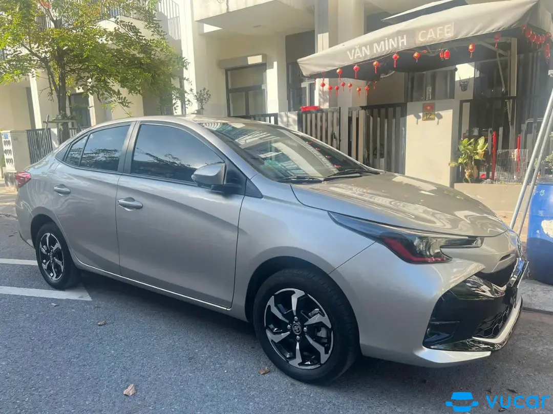 Vios E CVT - Ngoại thất 1