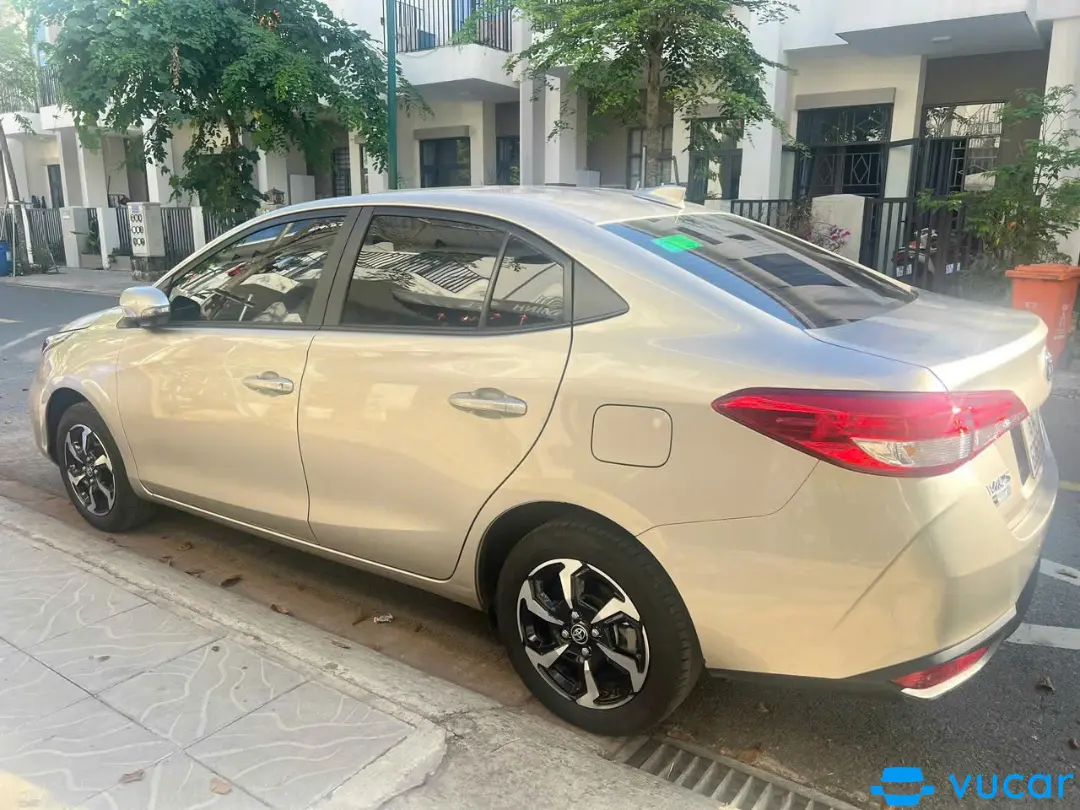 Vios E CVT - Ngoại thất 2