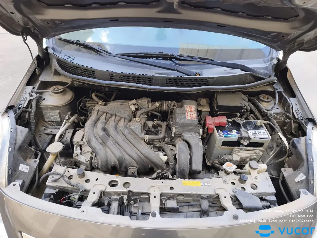 Nisssn sunny 1.5 XV hơn 2014 - Khoang động cơ 3