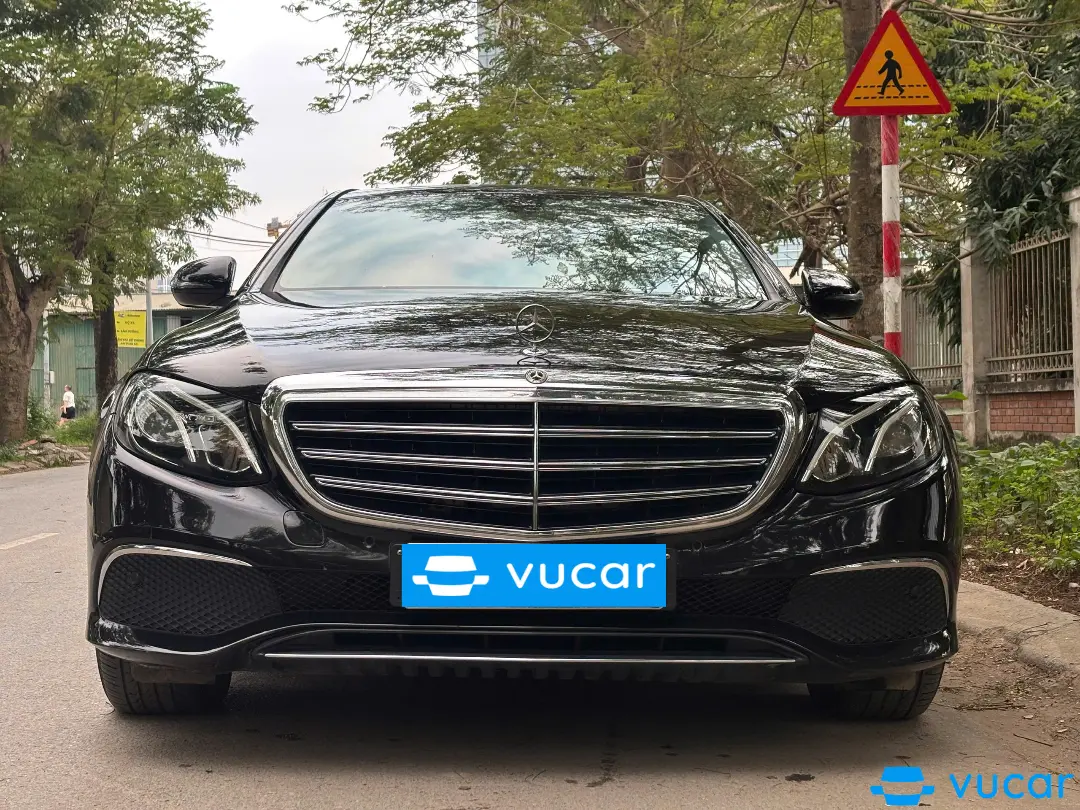 Mercedes E class E200 2017 - Ngoại thất 5