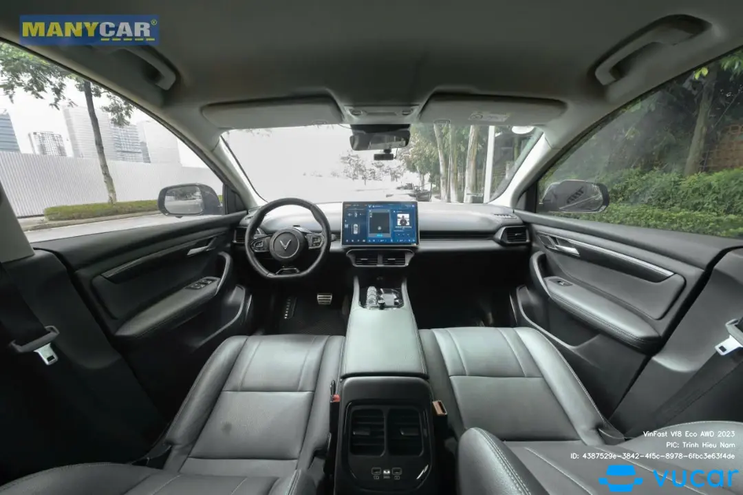 VinFast Vf8 Eco AWD 2023 - Nội thất 4