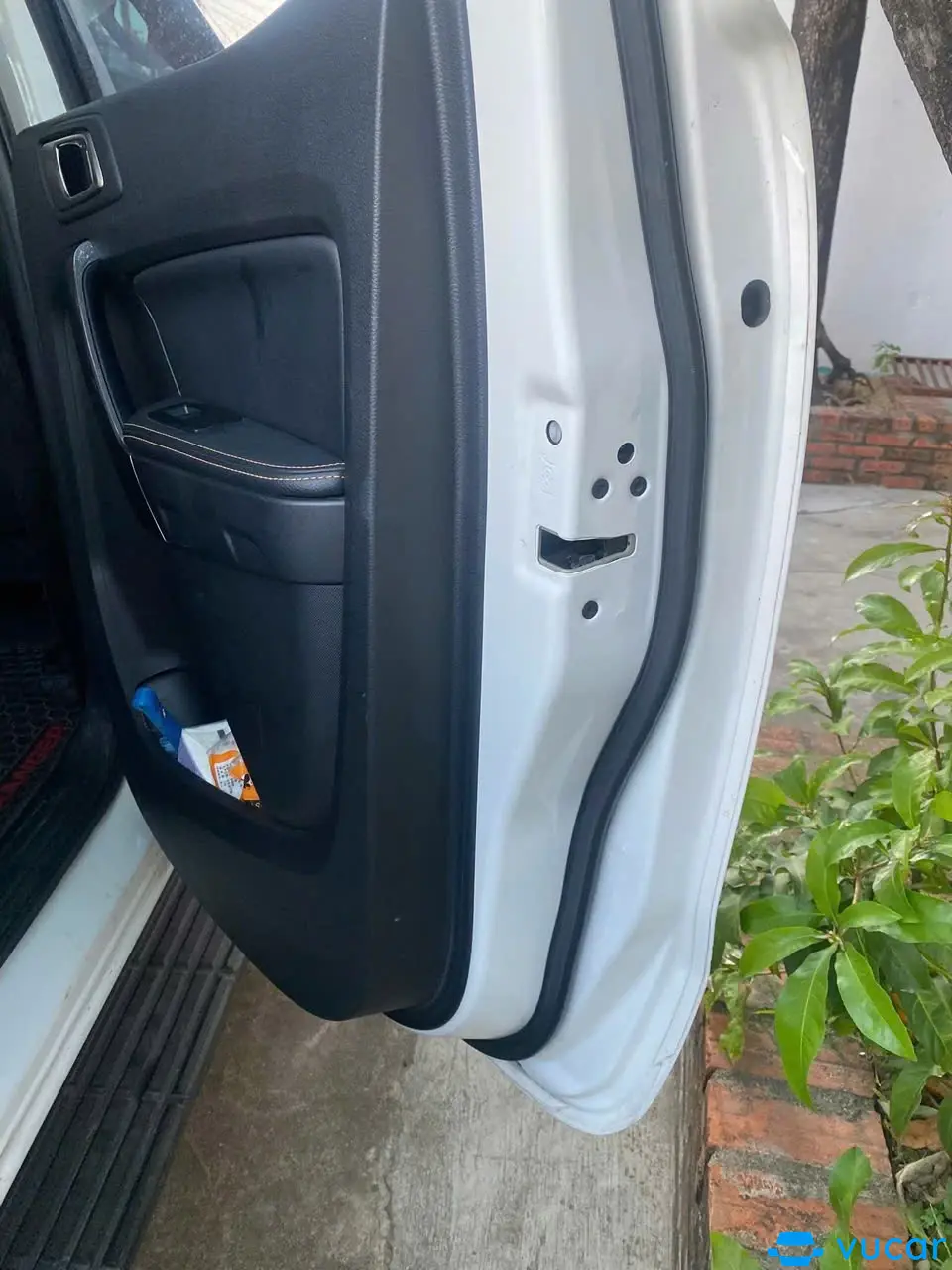 Toyota Fortuner 2.4G 4x2 AT 2020 - Nội thất 13