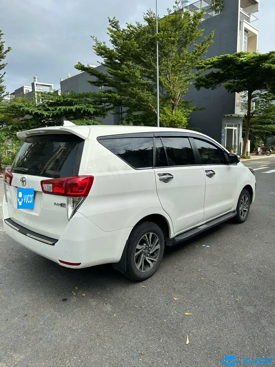 Toyota Innova E 2.0 MT 2021 - Ngoại thất 2