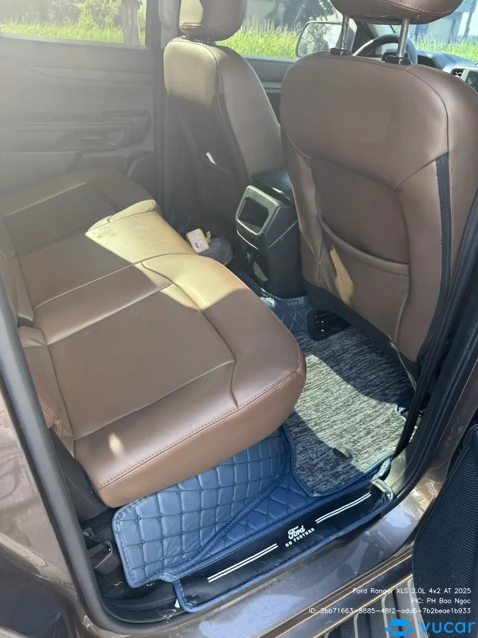 Ford Ranger XLS 2.0L 4x2 AT 2025 - Nội thất 2