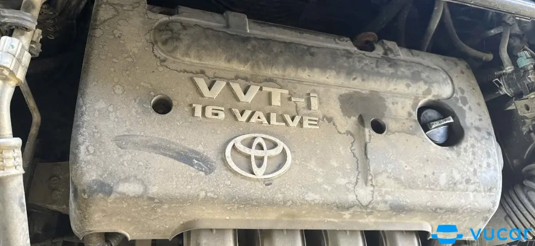 Toyota Corolla 1.6 XLi 2010 - Khoang động cơ 1