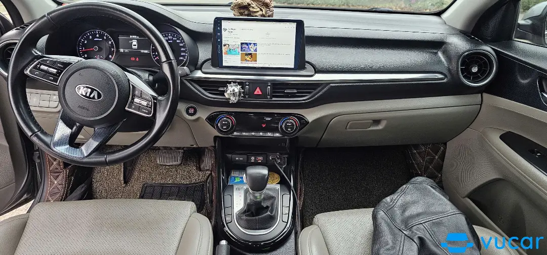 Kia Cerato 1.6 AT Luxury 2018 - Nội thất 1