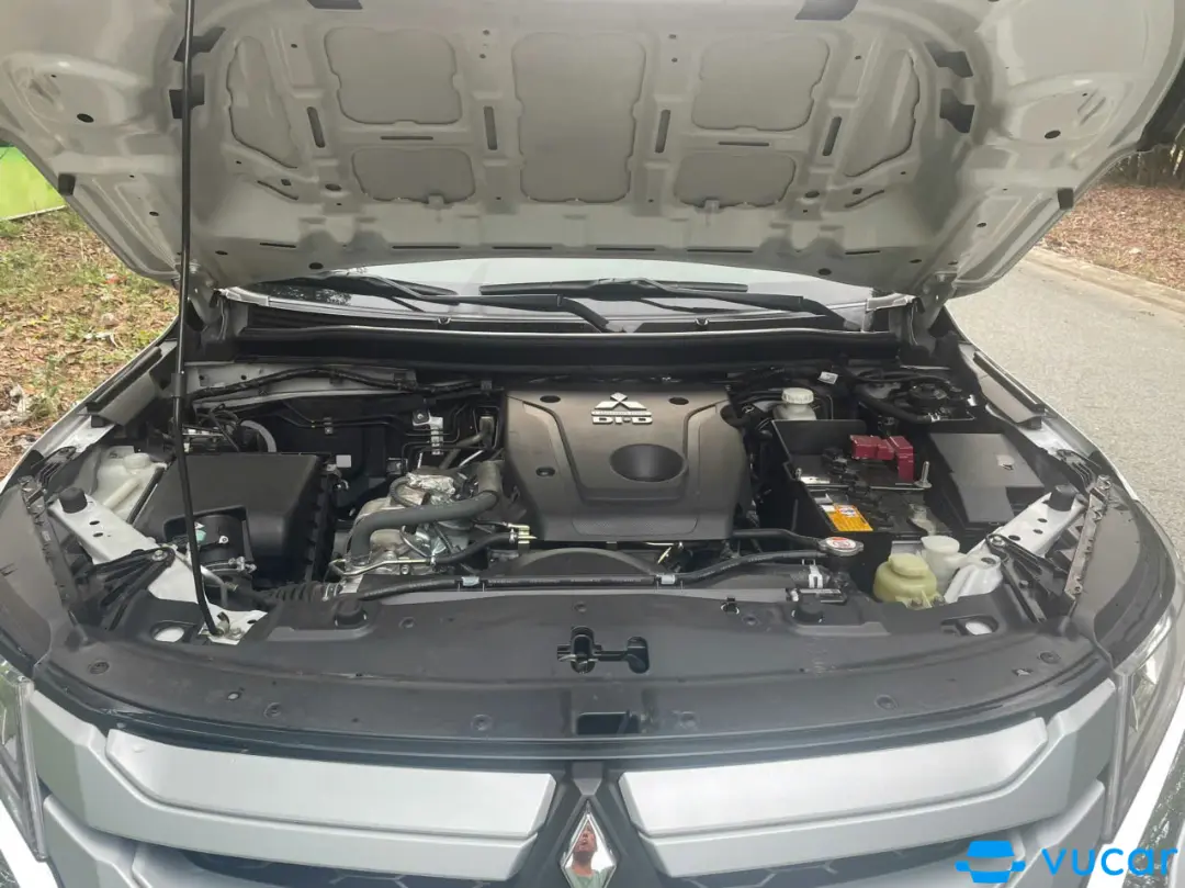 Mitsubishi Triton 2023 - Khoang động cơ 1