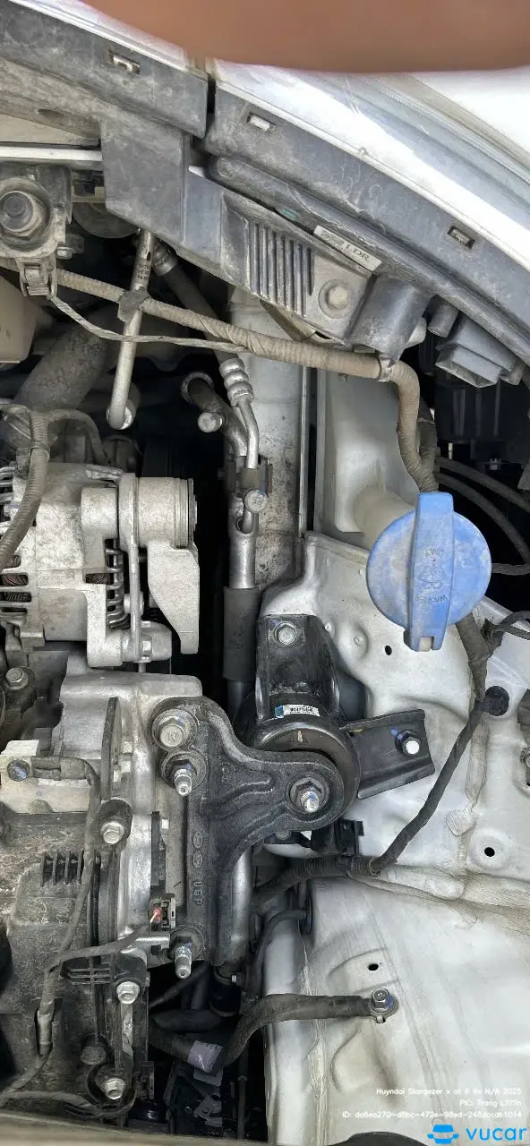 Huyndai Stargezer x at 6 6v N/A 2025 - Khoang động cơ 18