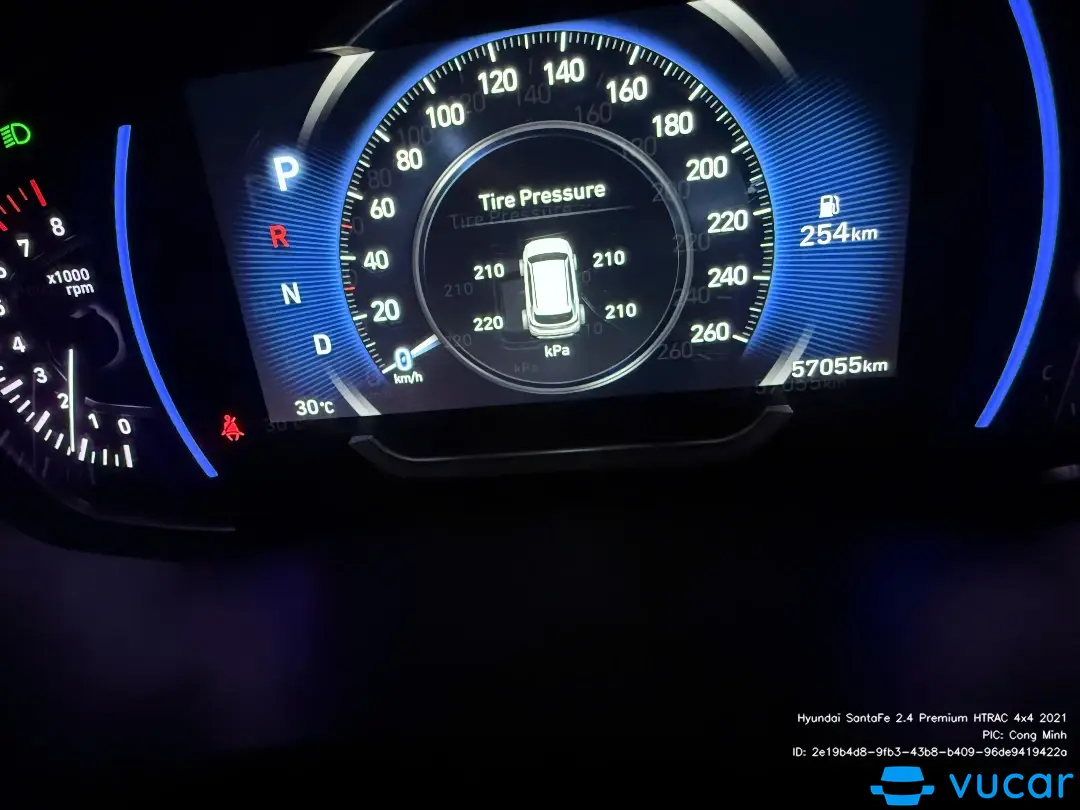 Hyundai Santafe Premium 2.4L HTRAC 2020 - Nội thất 1