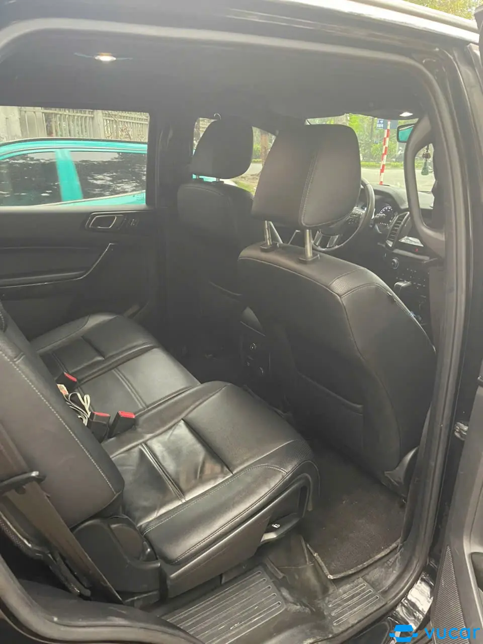 Ford Everest Titanium 2.0L 4x2 AT 2022 - Nội thất 3