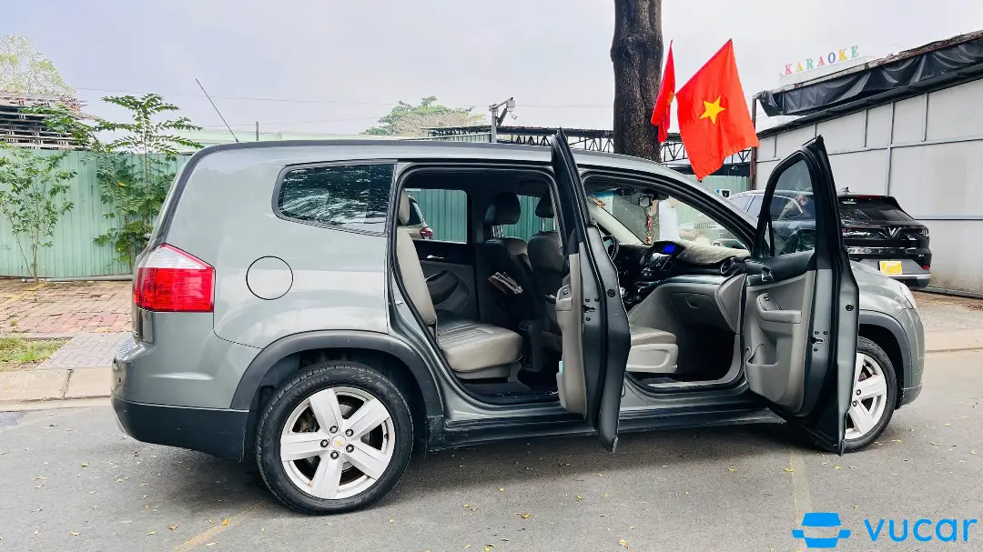 Chevrolet Orlando LTZ 1.8 AT 2011