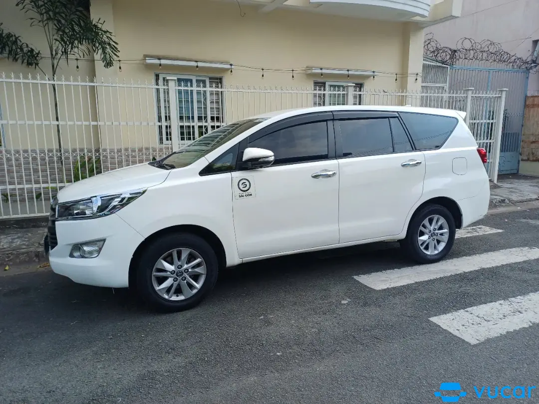 Toyota Innova 2.0G 2018 số tự động - Ngoại thất 6