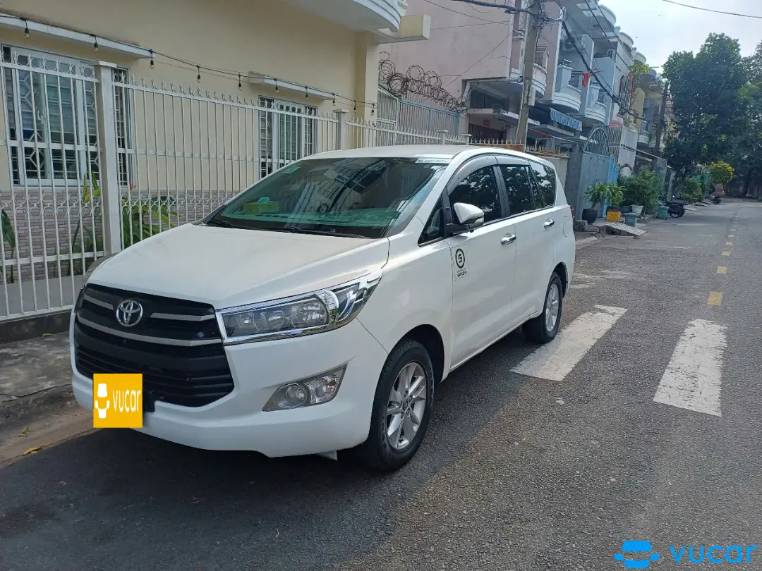 Toyota Innova 2.0G 2018 số tự động - Ngoại thất 5