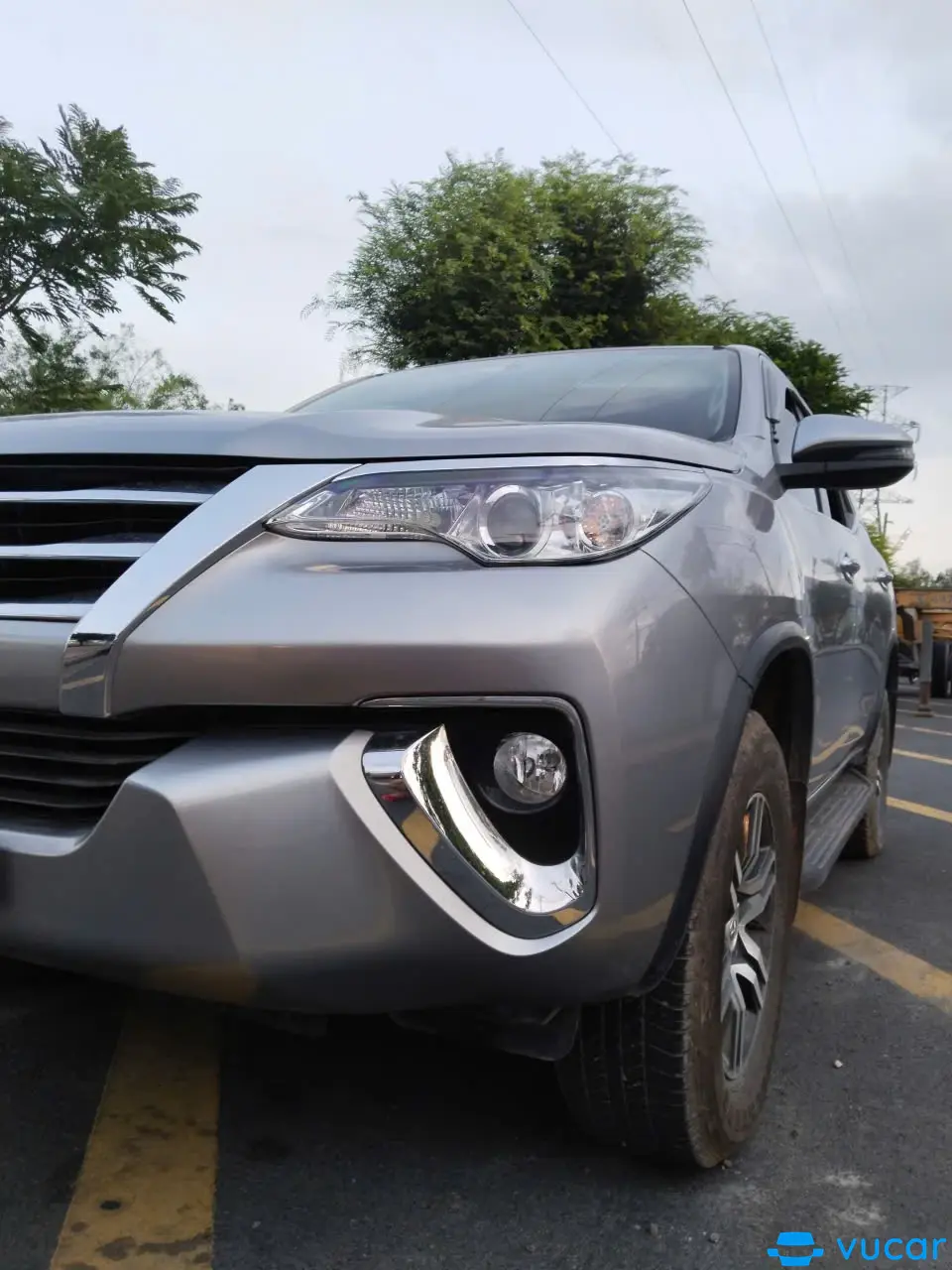 Toyota Fortuner 2.4 AT 2018 - Ngoại thất 2