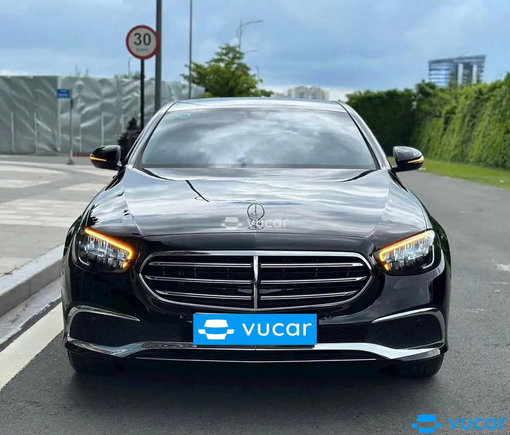 Ảnh xe Mercedes E Class 2022