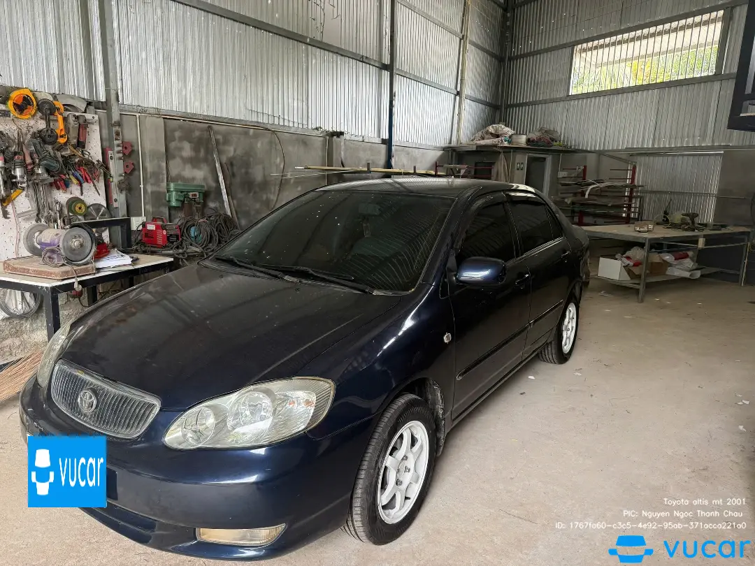 Toyota altis mt 2001
