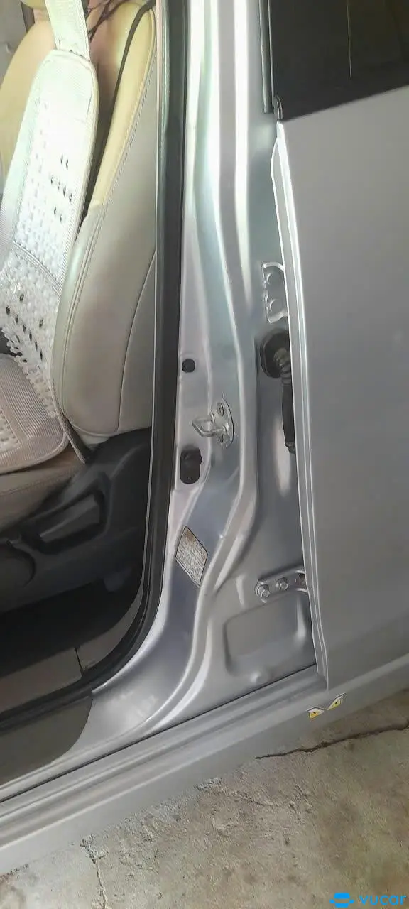 Mitsubishi Grandis 2005 - Nội thất 5