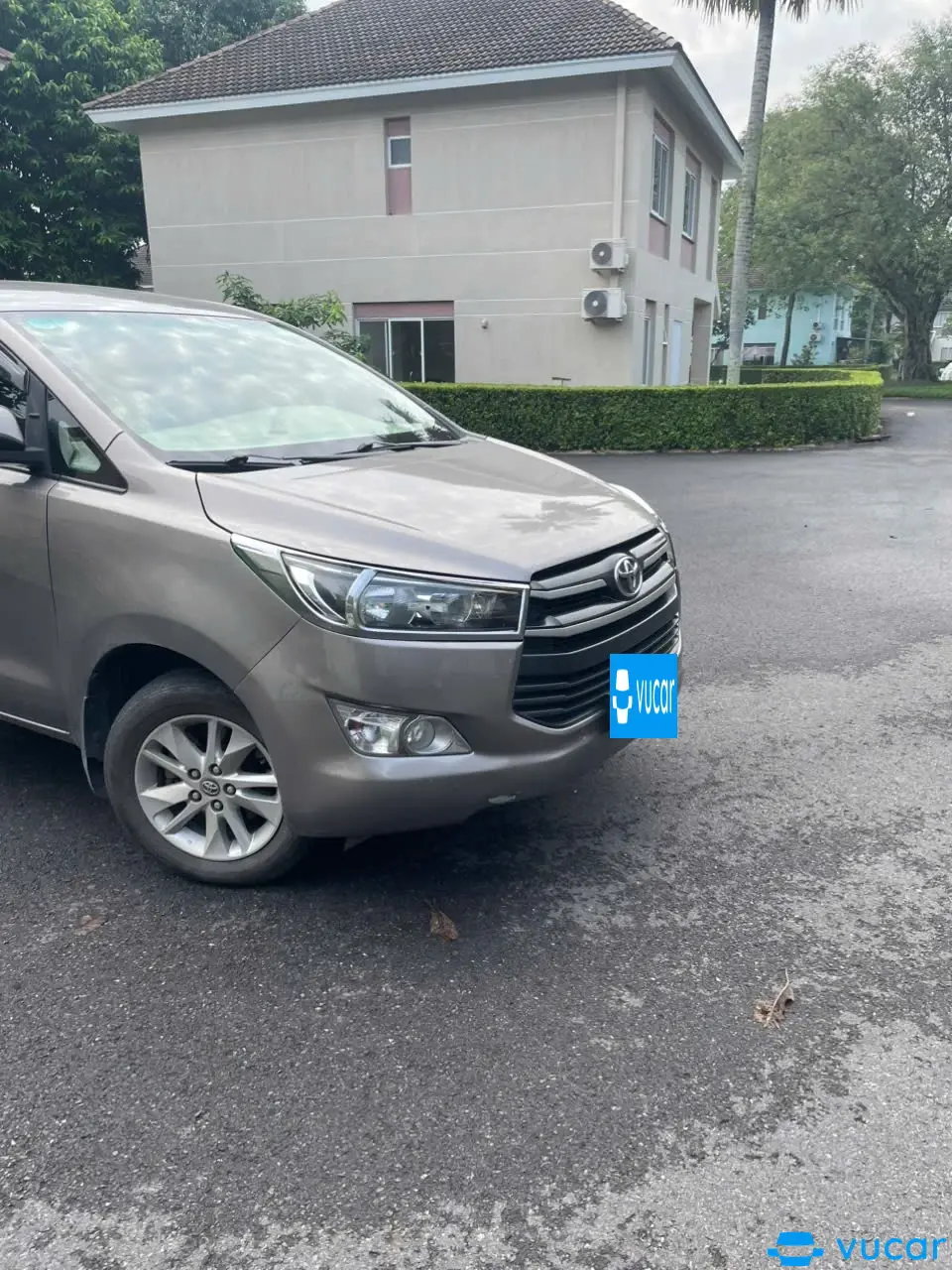 Toyota Innova 2.0E 2019 - Ngoại thất 6
