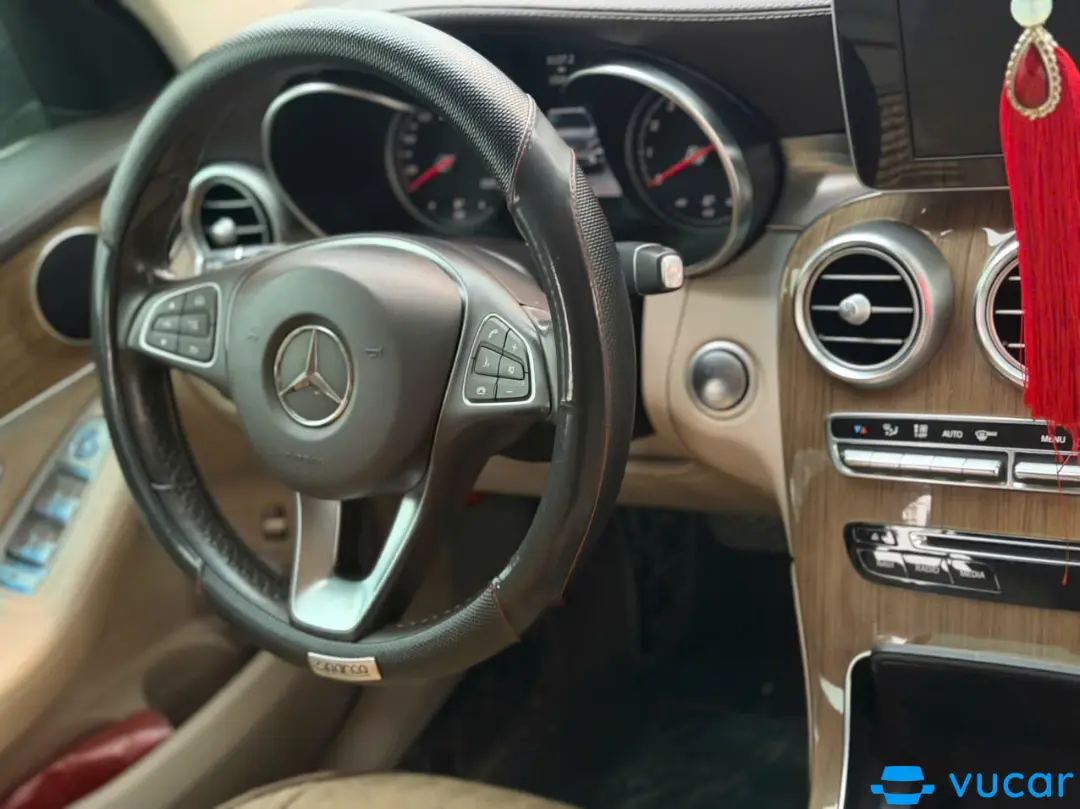 Mercedes Glc 250 4Matic 2017 - Nội thất 2
