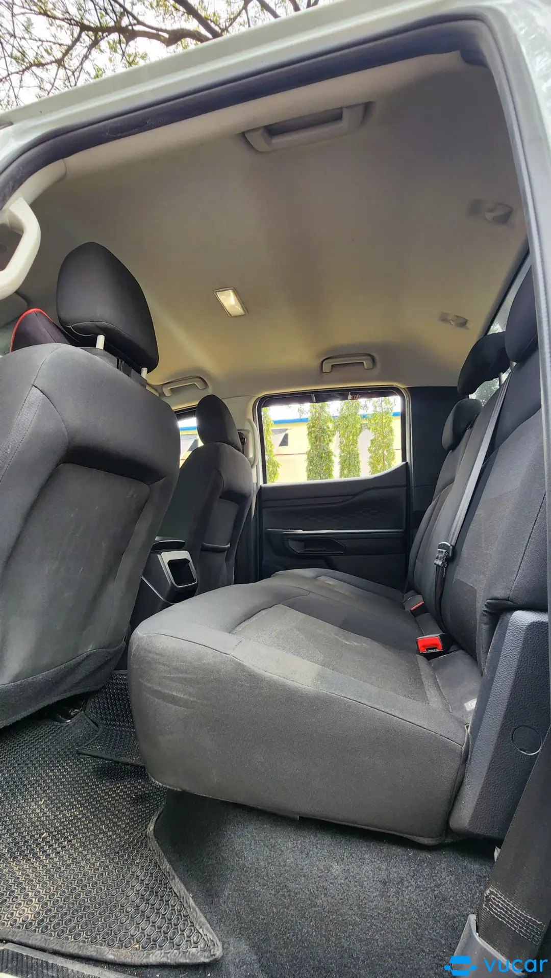 Ford Ranger AT 2023 4x2 - Nội thất 6