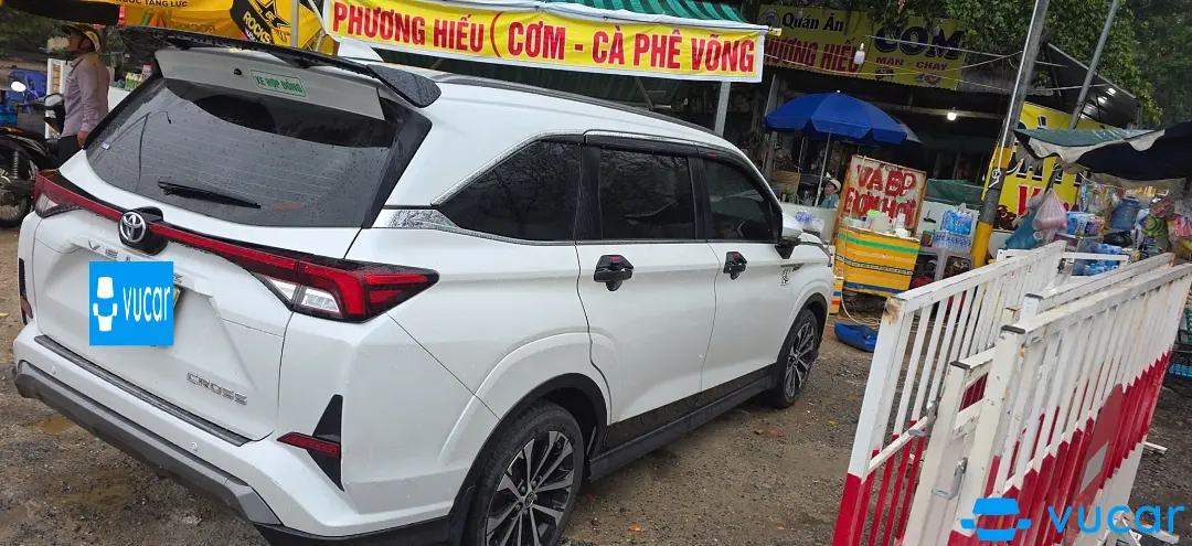 Toyota Veloz Cross 1.5 CVT 2024 - Ngoại thất 2