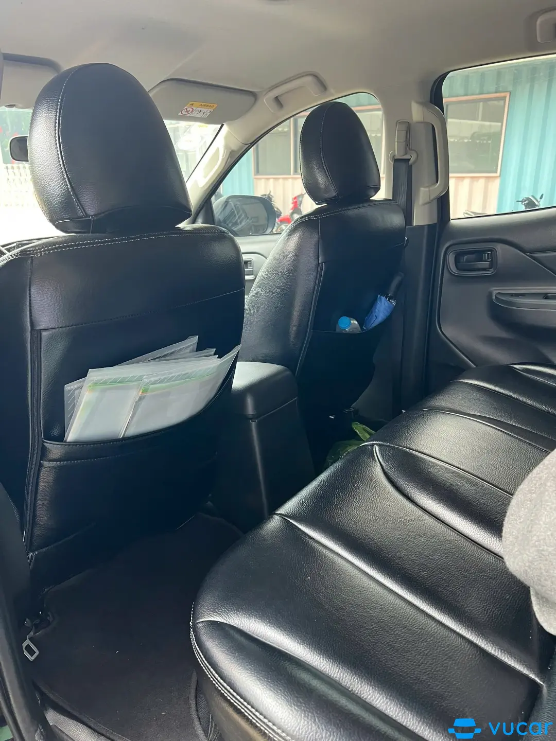 Mitsubishi Triton 4x2 AT 2022 - Nội thất 5