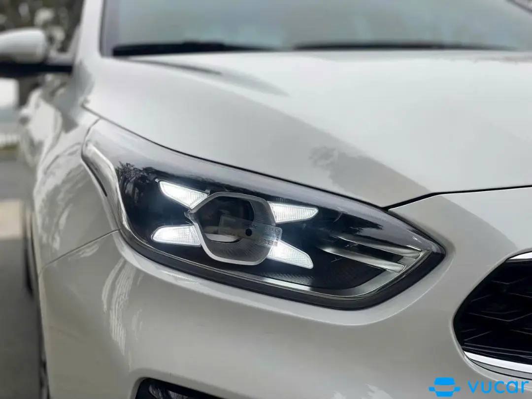 Kia Cerato 2.0 AT Premium 2021 - Ngoại thất 7