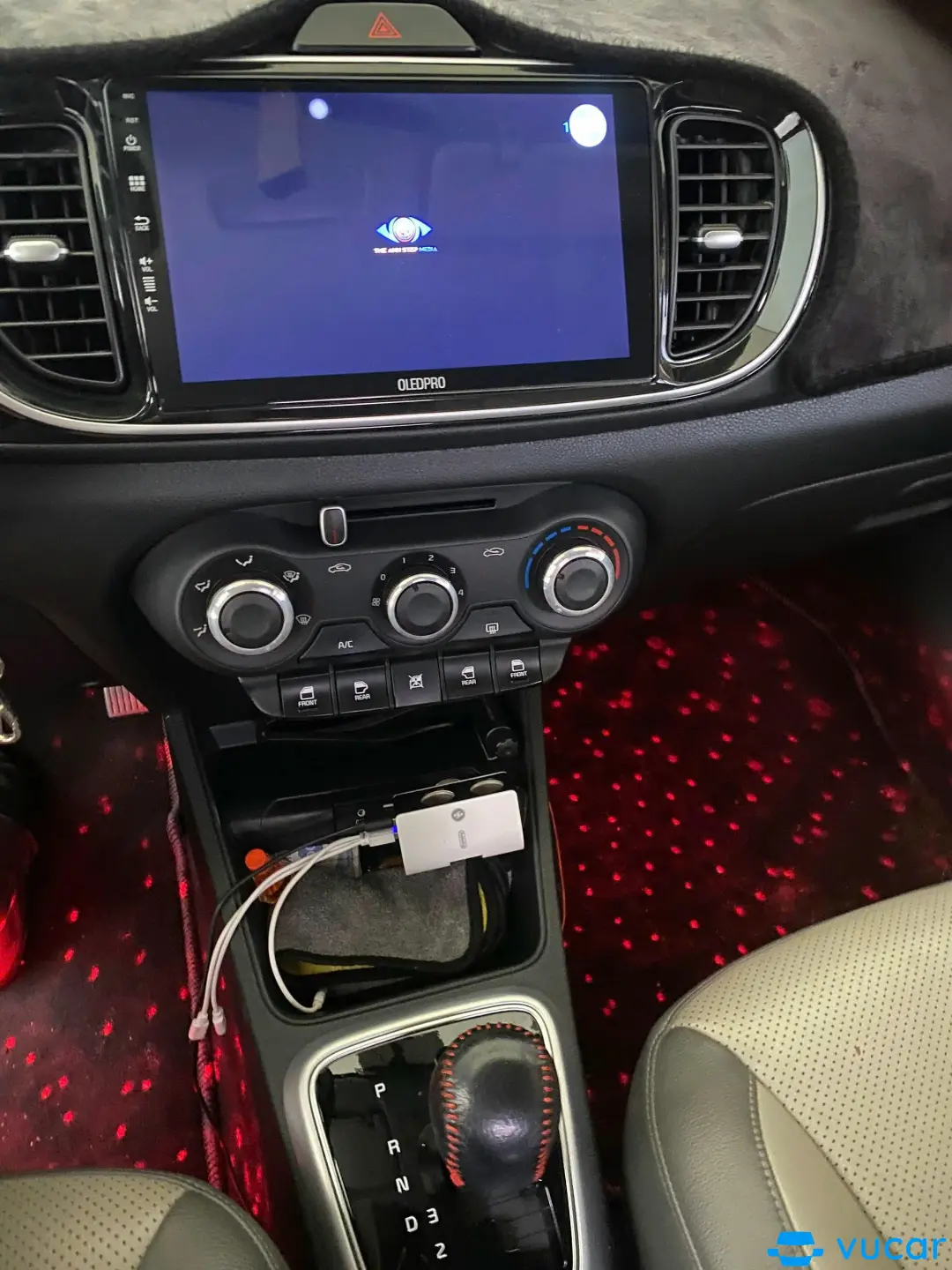 Kia Soluto 1.4 AT Deluxe 2020 - Nội thất 5