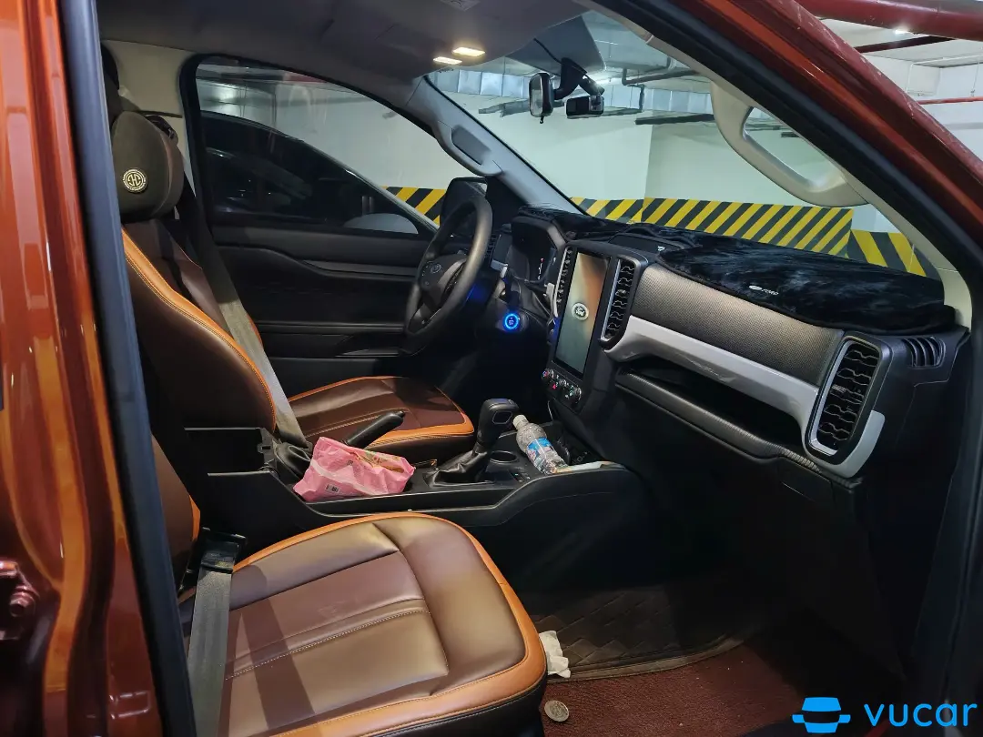 Ford Ranger XLS 2.0L 4x2 AT 2023 - Nội thất 2