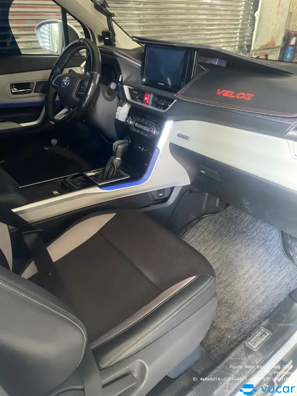Toyota Veloz Cross 1.5 CVT 2025 - Nội thất 1