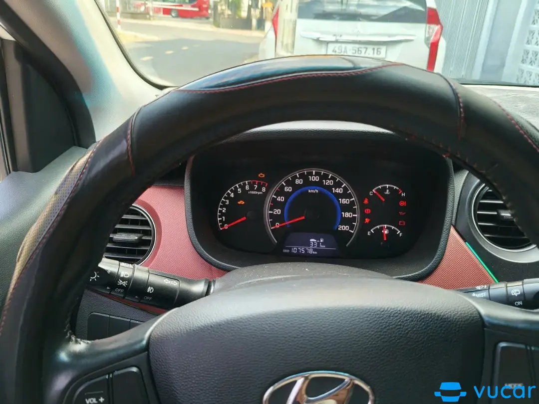 Hyundai i10 Grand 1.2 MT Base 2018 - Nội thất 2