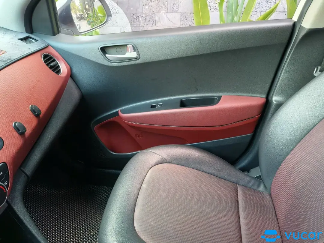 Hyundai i10 Grand 1.2 MT Base 2018 - Nội thất 3