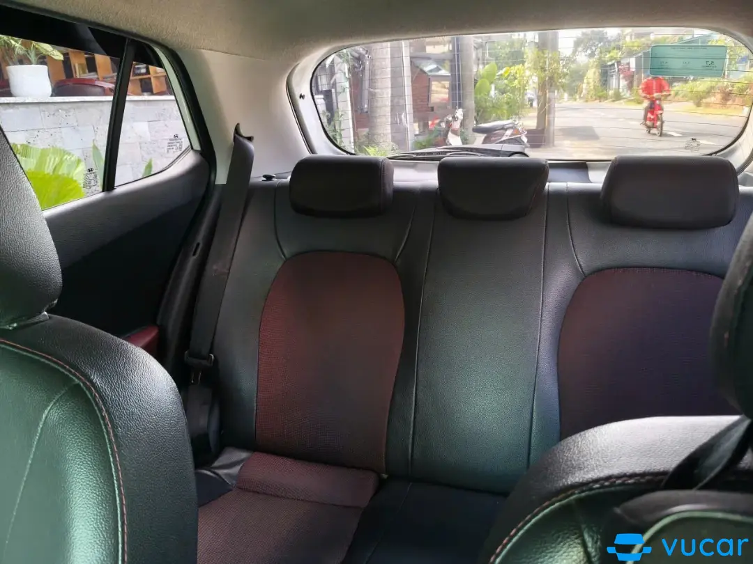Hyundai i10 Grand 1.2 MT Base 2018 - Nội thất 4