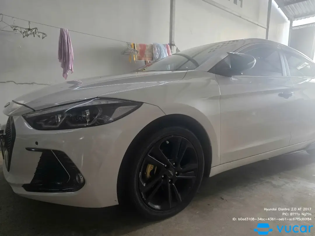 Hyundai Elantra 2.0 AT 2017 - Ngoại thất 9