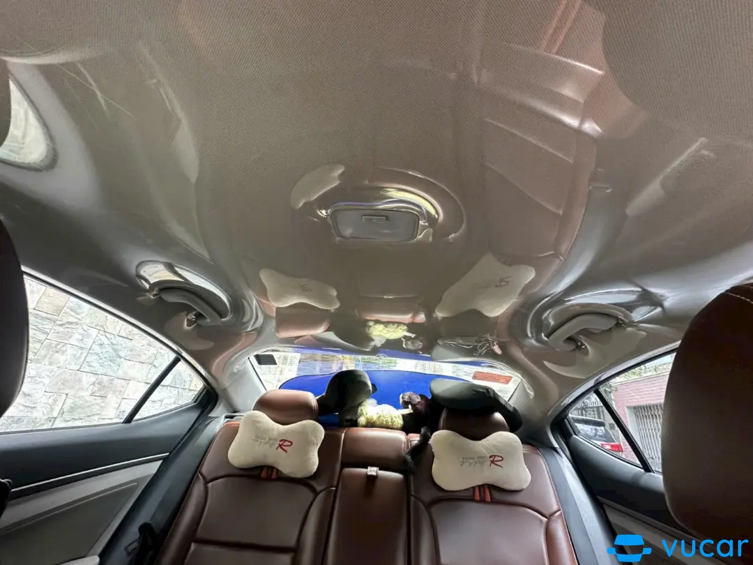 Hyundai Elantra 1.6 MT 2016 - Nội thất 4