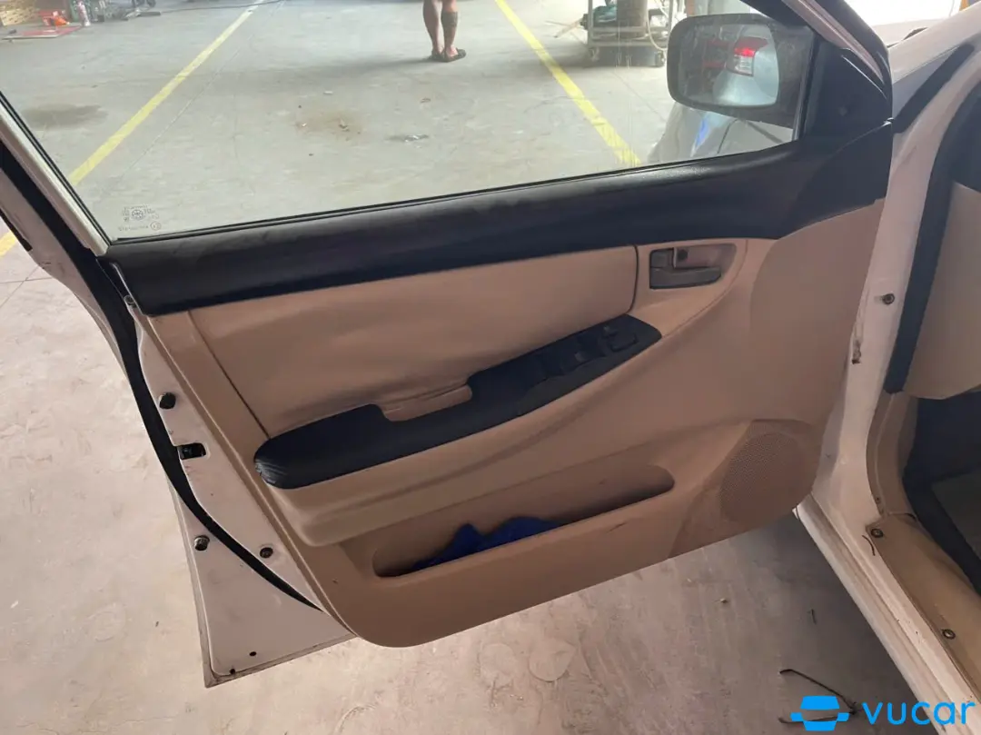 Toyota Altis 1,3 mt N/A - Nội thất 1