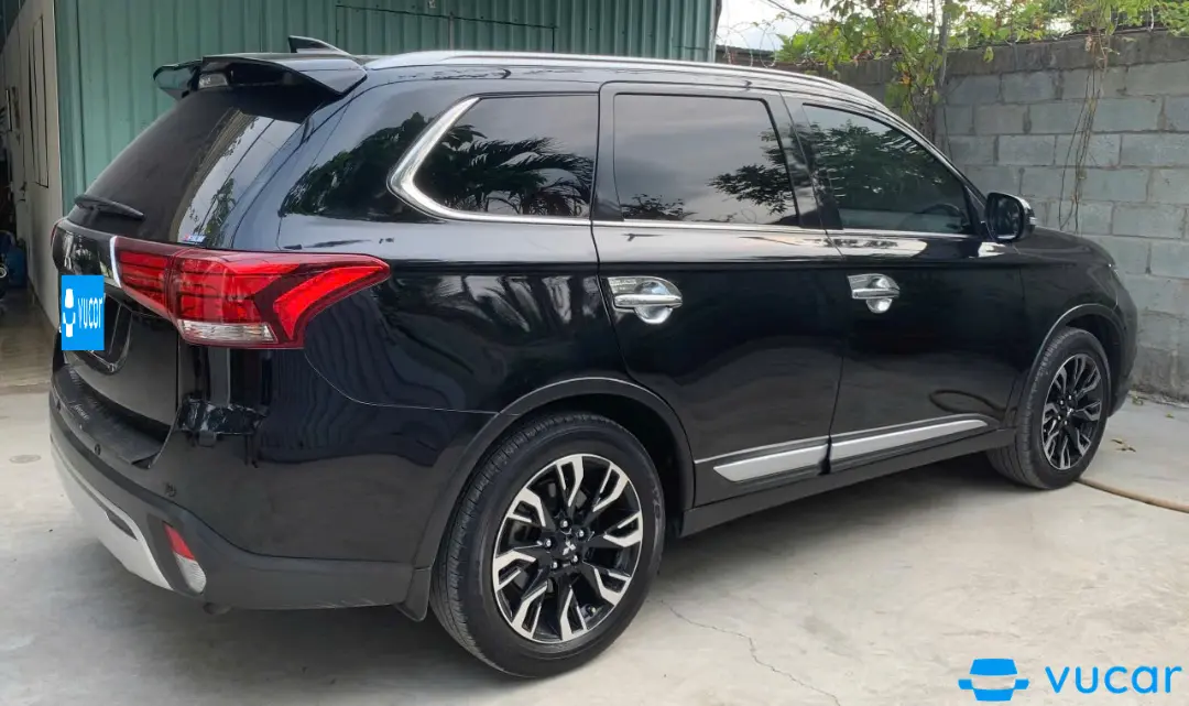 Mitsubishi Outlander 2.0 CVT Premium 2020 - Ngoại thất 4