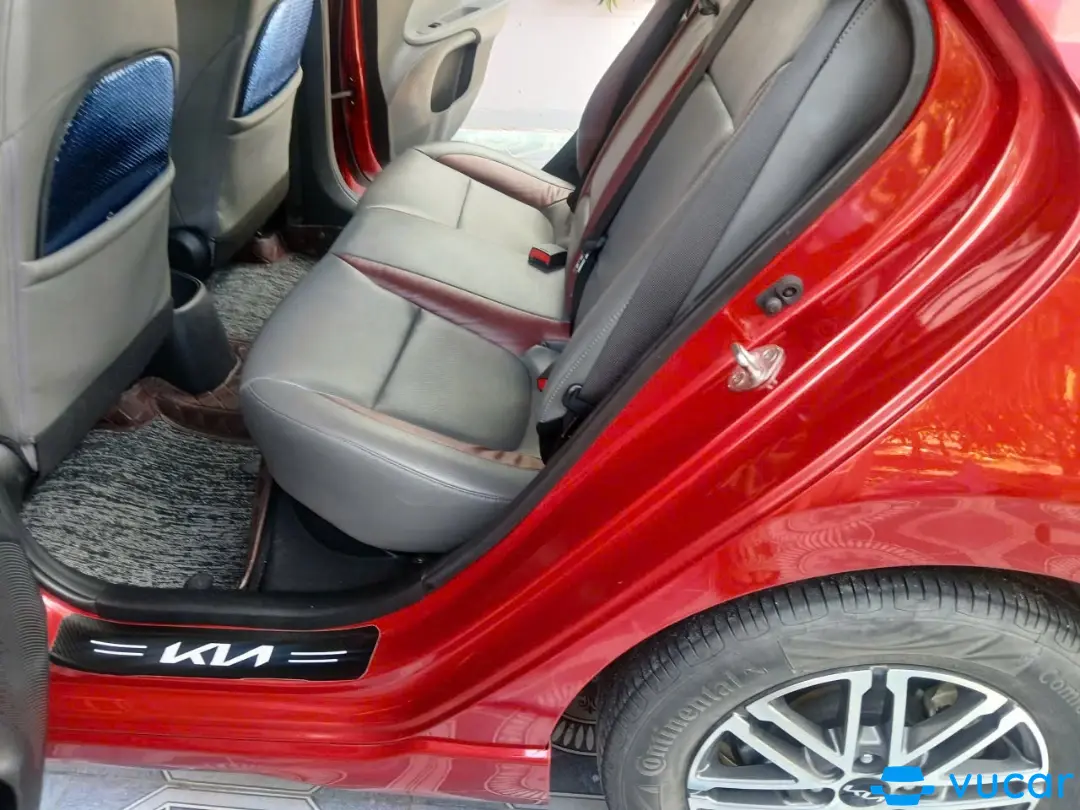 Kia Soluto 1.4 AT Luxury 2021 - Nội thất 6
