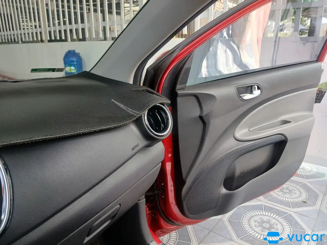 Kia Soluto 1.4 AT Luxury 2021 - Nội thất 12
