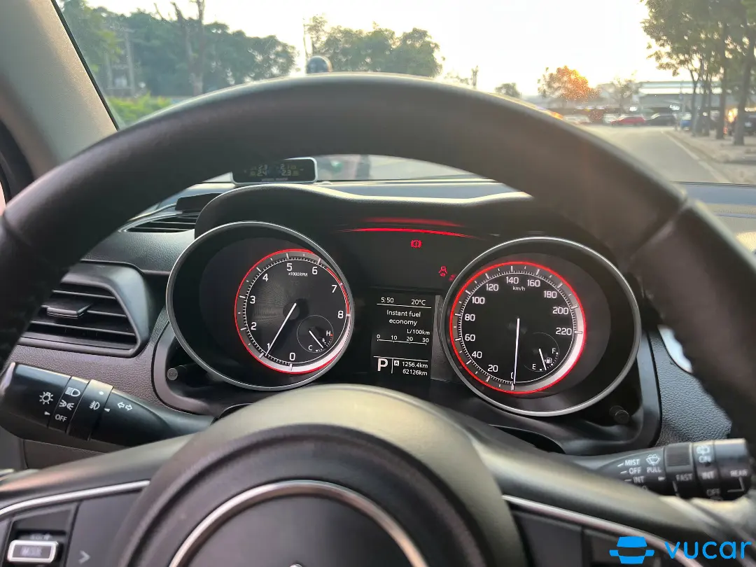 Suzuki swift 2019 - Nội thất 1