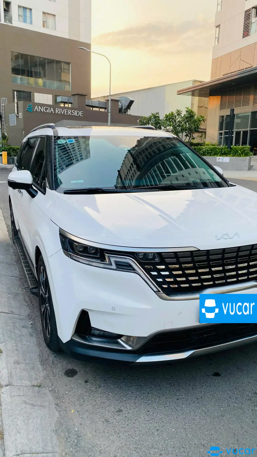 Ảnh xe Kia Carnival Signature 2.2D 2024