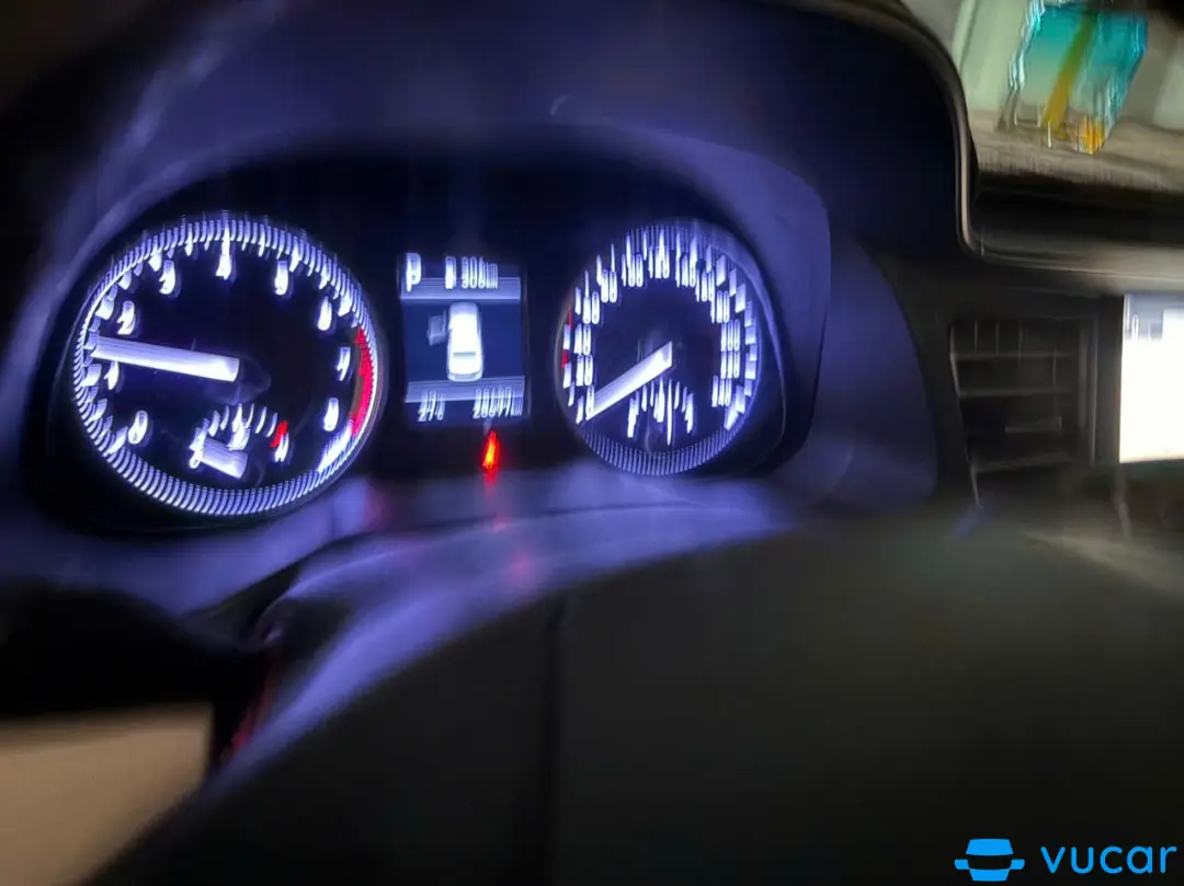 Hyundai Elantra 2.0 AT 2020 - Nội thất 3