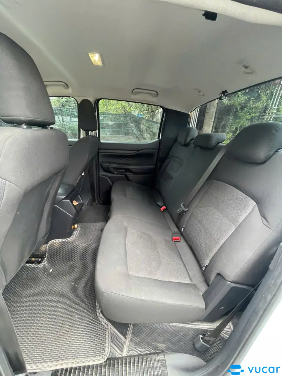 Ford Ranger XLS 2.0L 4x4 AT 2022 - Nội thất 1