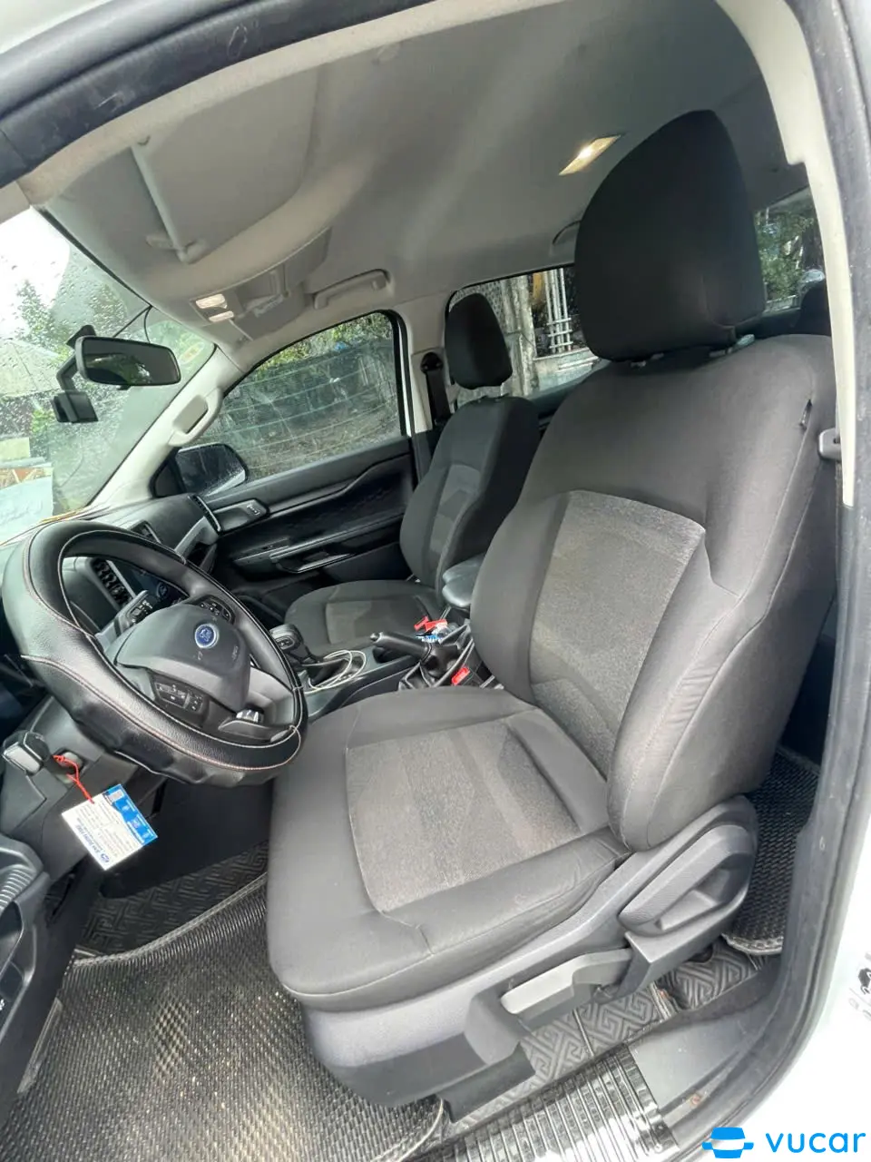 Ford Ranger XLS 2.0L 4x4 AT 2022 - Nội thất 7