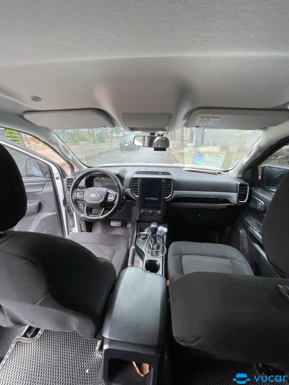 Ford Ranger XLS 2.0L 4x4 AT 2022 - Nội thất 11