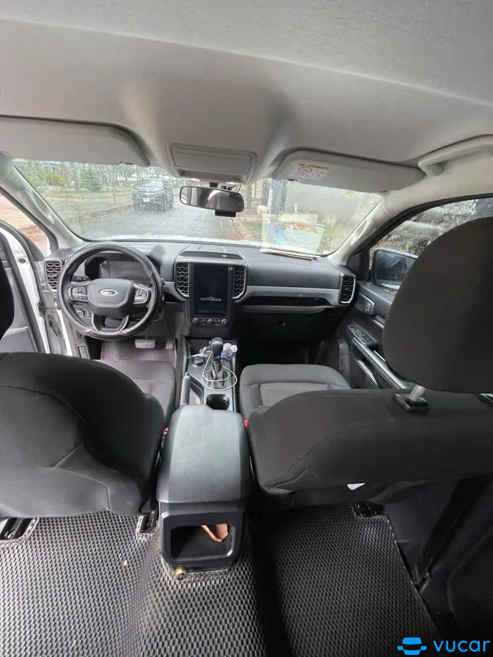 Ford Ranger XLS 2.0L 4x4 AT 2022 - Nội thất 10
