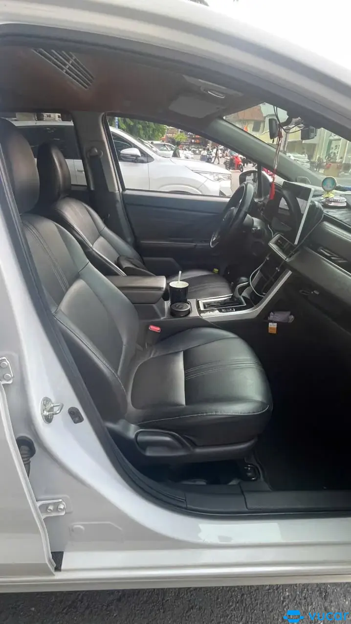 Mitsubishi Xpander 1.5 AT 2023 - Nội thất 3